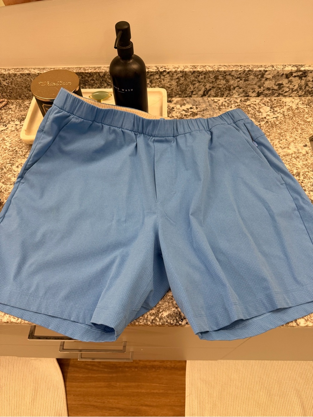 Lululemon Woven Air 7” XL